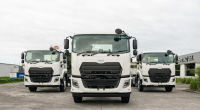 UD TRUCKS PC-4601 　新車外し品 UD Trucks demonstrates commitment to Southeast Asia as company